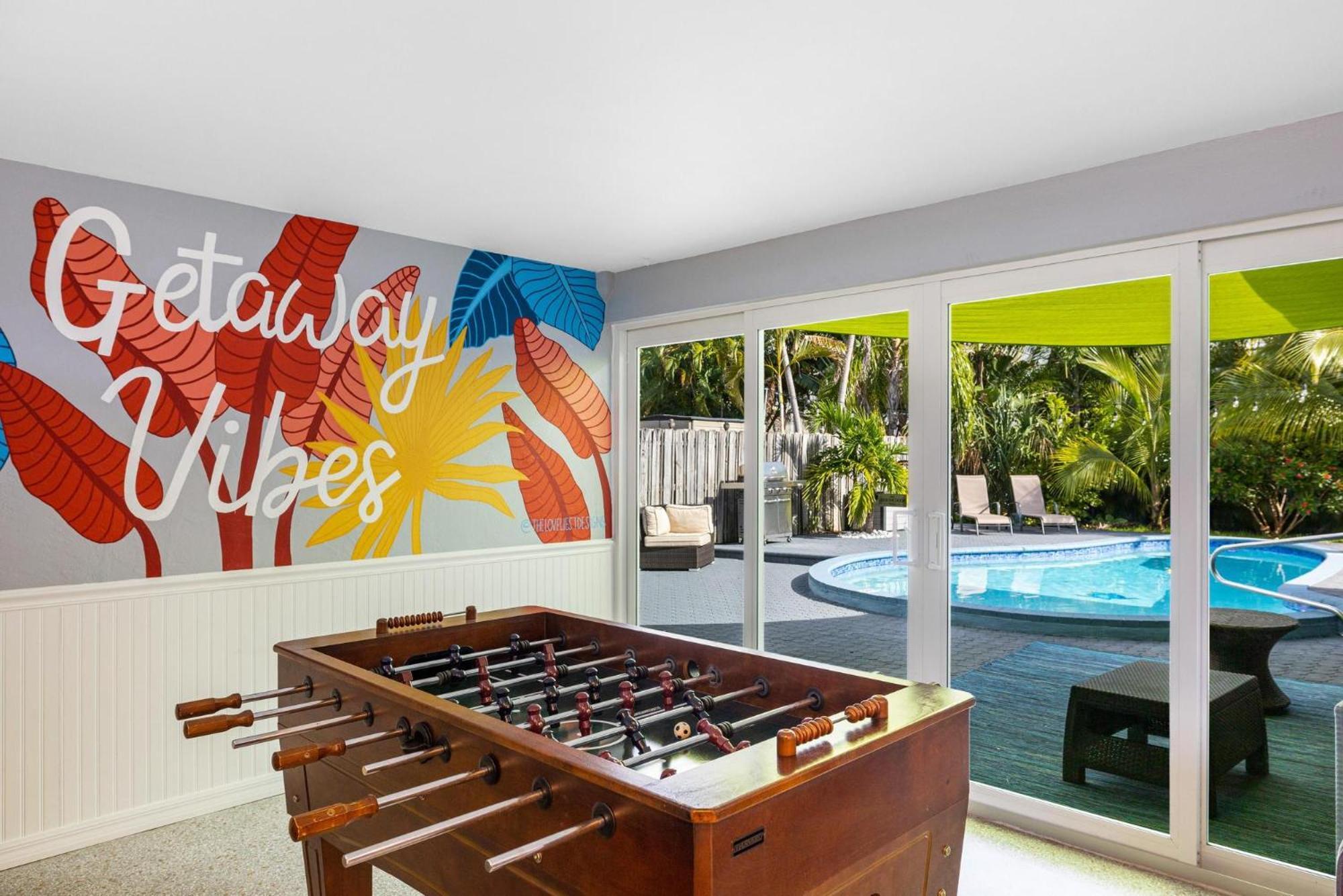 Trendy 3-Bedroom Villa With Saltwater Pool And Yard Fort Lauderdale Exterior foto